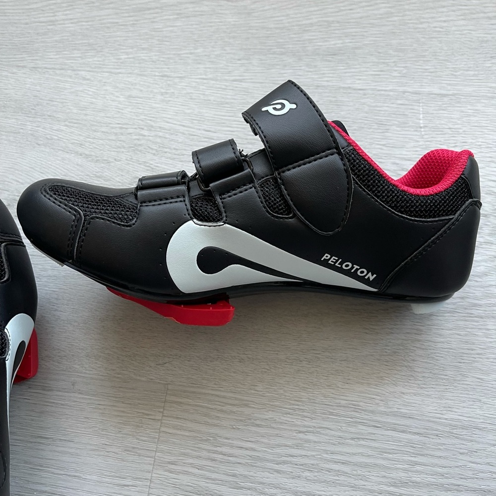 Peloton women shoes size 37 - size 6
